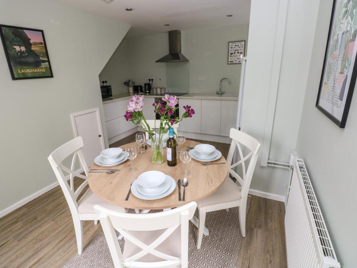 Mews Cottage Carmarthen Exterior photo