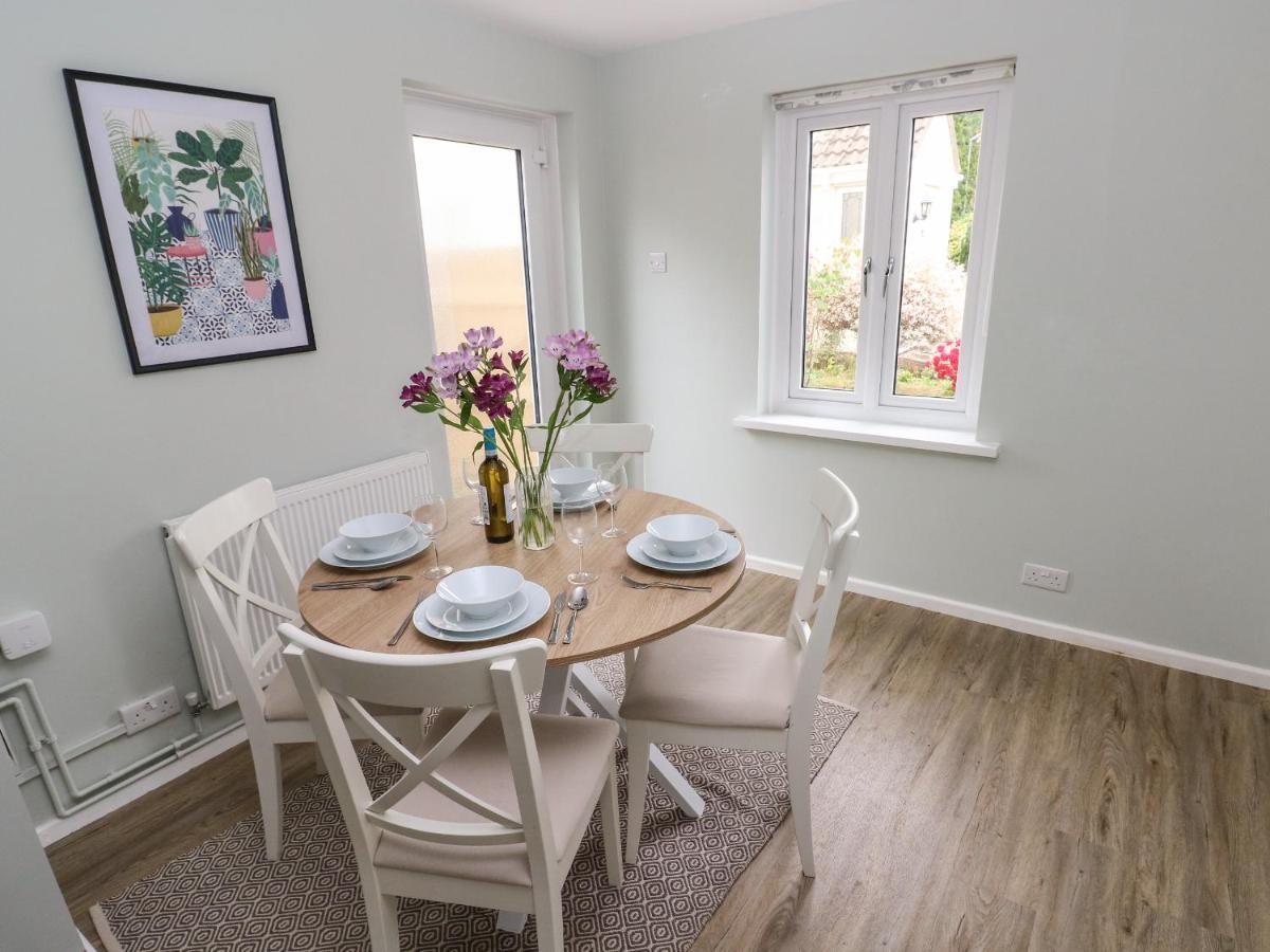 Mews Cottage Carmarthen Exterior photo